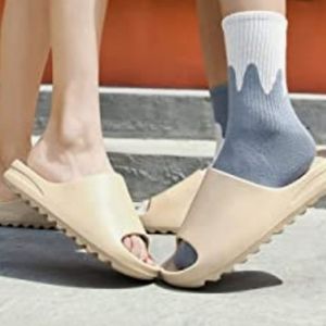 New beige pillow slides